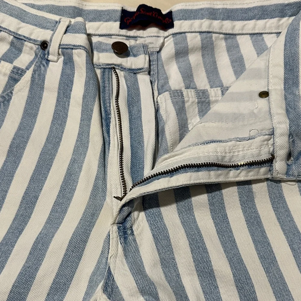 Chic Striped Jean Shorts in Blue and White